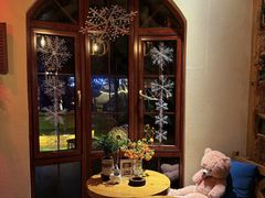 -月亮眼花园餐厅书吧酒吧