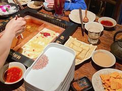 -老牌坊云南鱼豆花火锅(嵩山店)