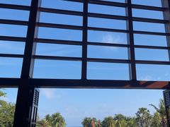 -亚龙湾喜来登·美景台大堂吧