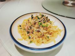 萝卜芽拌豆皮-阿财老铺·老蚌埠龙虾城(华夏总店)