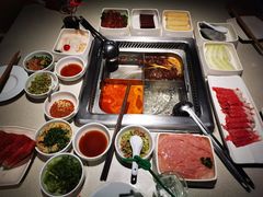 -海底捞火锅鲜切牛肉主题店(长寿路店)