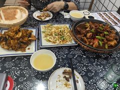 -八两八金·莱芜特色炒鸡(市南漳浦路店)