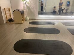 -闺蜜瑜伽·普拉提女性塑形馆