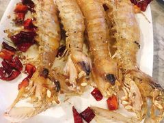 -四川小胡子海鲜(丁村万人海鲜广场店)