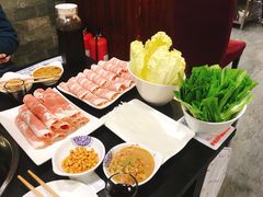 -楼外楼大刀肉传统火锅居(繁荣路店)