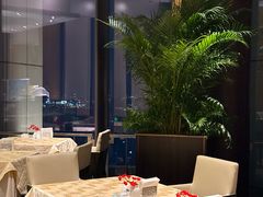 -金陵饭店 56F 家·海鲜火锅餐厅