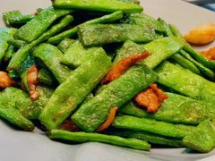 -老周家酱卤猪蹄私房菜(克拉玛依西街店)