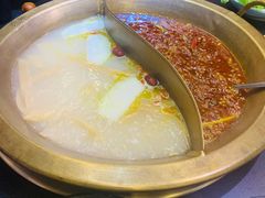 -沸炉重庆老火锅(军事博物馆店)