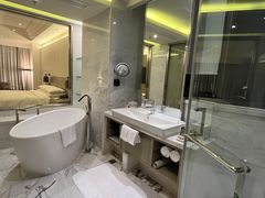 -上海漕河泾万丽酒店