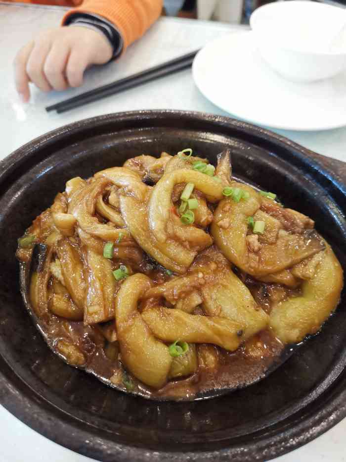 阿静粤菜-"位置比较好找,就是停车比较难,老餐厅了,."-大众点评移动版