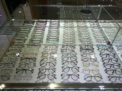 -潘多拉眼镜·蔡司依视路明月(潘家园店)