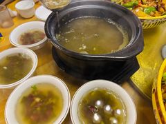 -休记光头香辣蟹干锅店(衣冠庙店)
