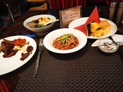 -君来湖滨饭店·玫瑰园
