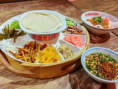 -怪噜范·老贵阳街头名小吃(鸿通城店)