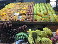 -三亚新鸿港水果一级批发市场