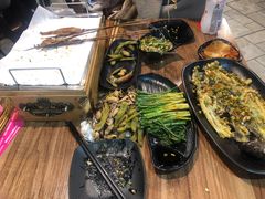 -陈员外正宗夹江烧烤(广福路店)