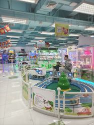 -莫莉幻想儿童乐园(青岛金茂湾店)