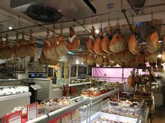 -Eataly