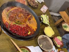 -黄潇洒老火锅(九眼桥宏济巷店)