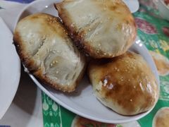 烤包子出炉啦-玉龙喀什有名爱可德木烤包子