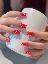 -丽心自助美甲美睫