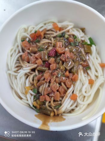 华夏学院旁好吃的热干面