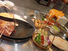 -朱光玉火锅馆·太原旗舰(钟楼街店)