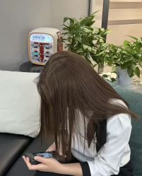 -镁连社·美联社