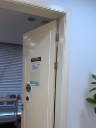 -颜蕾医美黄金微针水光美肤玻尿酸抗衰中心