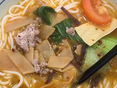 -蒙自源米线大王(信利城市广场店)