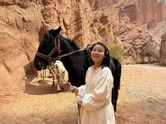 -天山神秘大峡谷