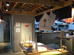 大堂-日进一片海.生腌海鲜火锅.宵夜烧烤(三里屯总店)
