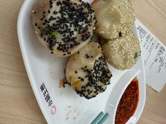 -小杨生煎(金山百联购物中心3楼店)