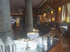 -八府香鸭·啫啫煲(华山路店)