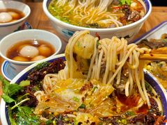 -云阿蛮云南生烫牛肉米线(奉贤路店)