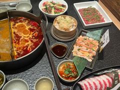 -三出山火锅(南京万象天地店)