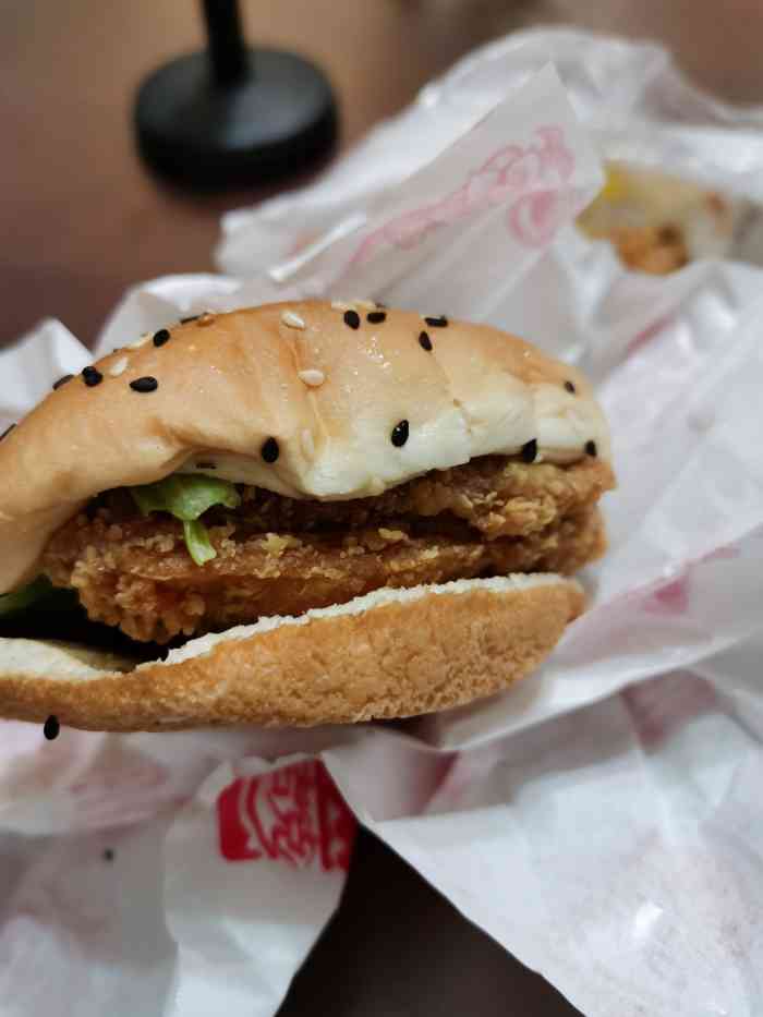 吉克七号汉堡披萨-"吉克七号汉堡披萨,店内面积虽然不是很大,.