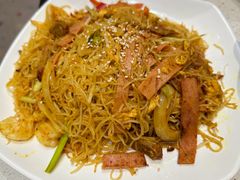 -香港新发烧腊茶餐厅(水围店)