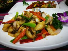 -香巴拉云南餐厅(华莱坞店)