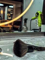 -Z.X HAIR SALON张新美业