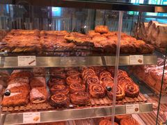 -巴黎贝甜(大宁国际商业广场店)