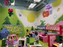 -莫莉幻想儿童乐园(广州番禺永旺店)