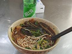 -铭记嘎洒生态鳝鱼(迎春街店)