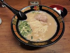 -一兰拉面(新宿中央东口店)