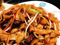 干炒牛河-魏记烧味饭