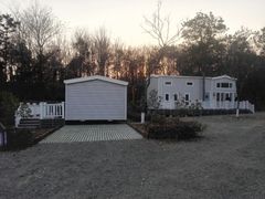 -汤山温泉房车营地 茶温泉