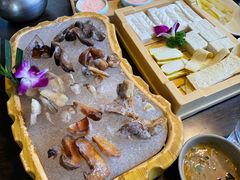 -滇釜火锅·能喝汤的火锅(车公庄店)