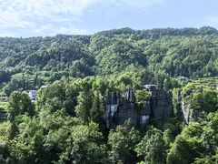 -梭布垭石林景区