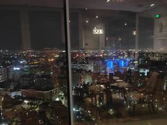 -荣誉国际酒店-云顶旋转餐厅