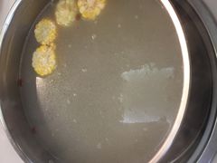 牛骨清汤锅底-三头牛·潮汕牛肉生蚝火锅 (夏湾店)